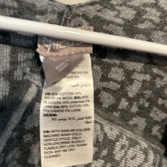 NWT Chico's Gray Animal Cotton Jacquard Ruana Set with Zipper Bag L XL - Picture 3 of 8